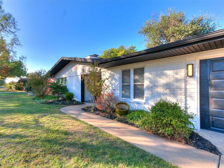 Property Photo:  2243 NW 55th Street  OK 73112 
