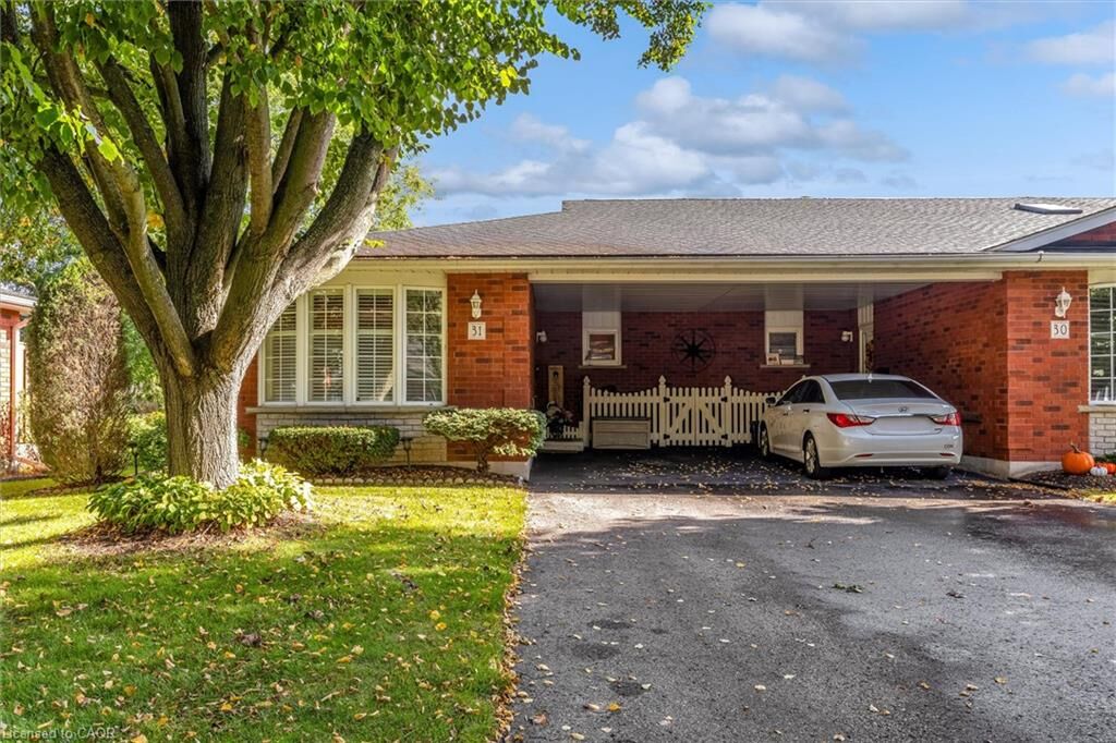 Property Photo:  175 Victoria Street 31  ON N3Y 5L8 