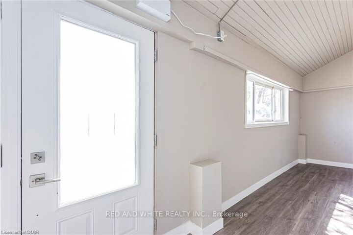 Property Photo:  279 William Street 2  ON N6B 3C2 