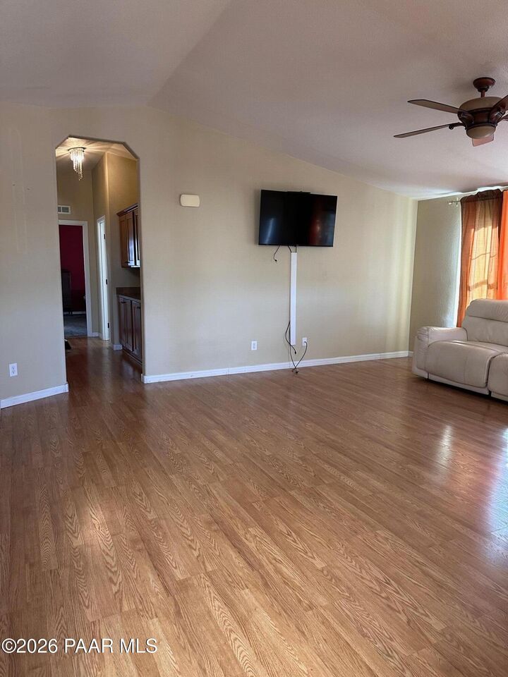 Property Photo:  1121 Leslie Street  AZ 86301 