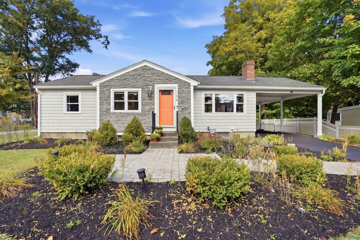 Property Photo:  106 Harwood Ave  MA 01460 