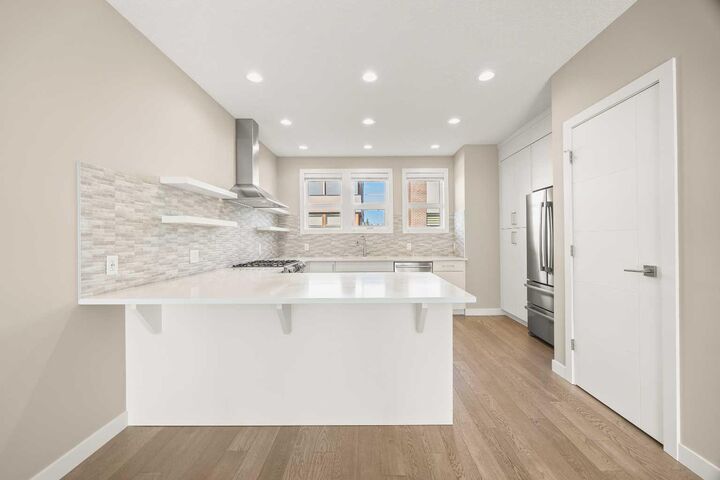 Property Photo:  50 Norford Common NW  AB T3B 6G6 