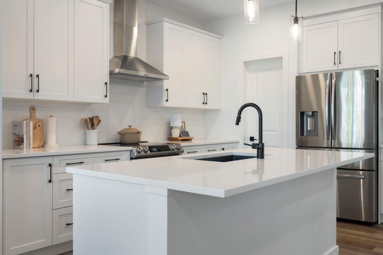 Property Photo: 59 Sundown Place AB T4C 2T3