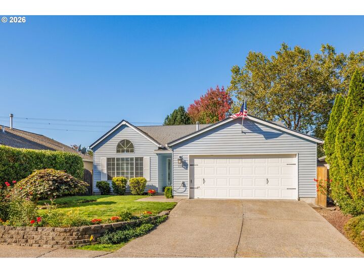 Property Photo:  1135 SW 213th Ave  OR 97003 