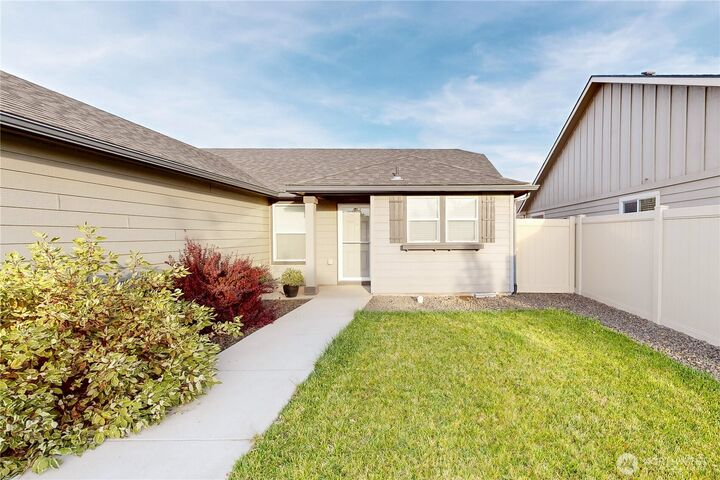 Property Photo: 1494 Michele Avenue WA 99362