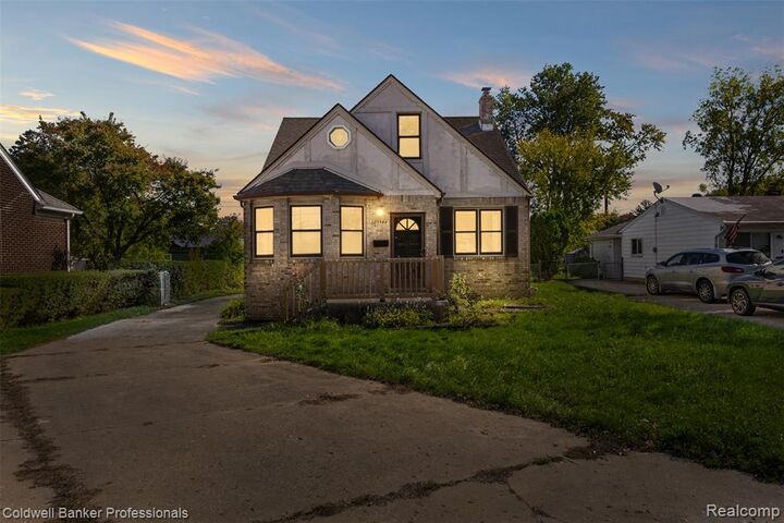 Property Photo: 29344 Utica Road MI 48066