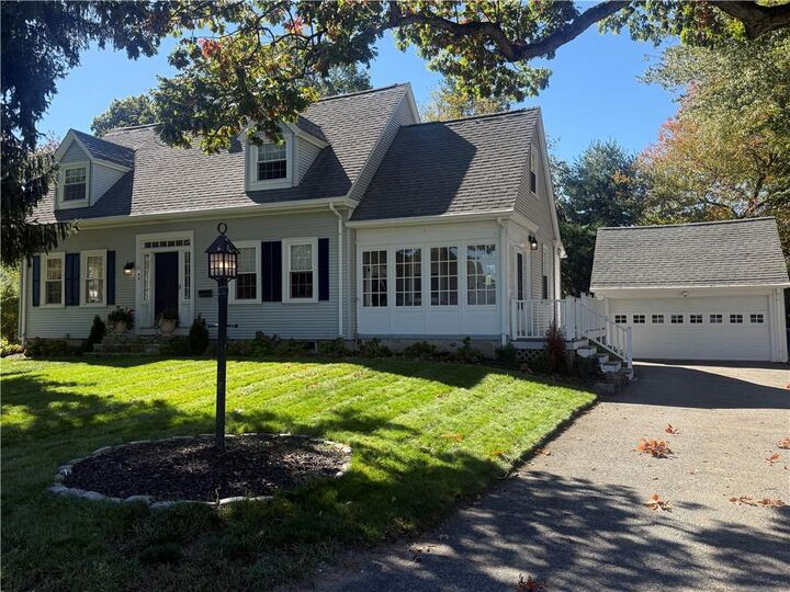 Property Photo:  40 Grandview Avenue  RI 02865 