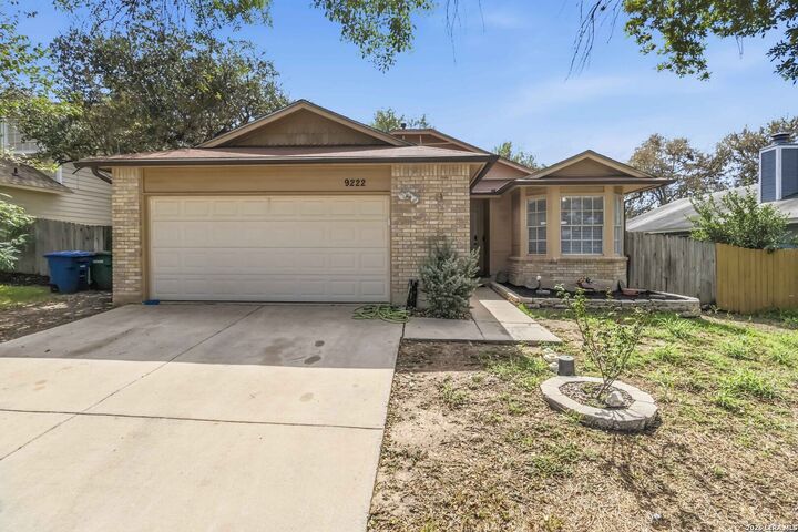 Property Photo: 9222 Ridge Climb TX 78250