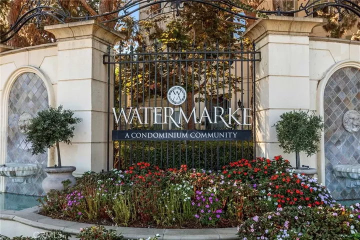 Property Photo:  3373 Watermarke  CA 92612 