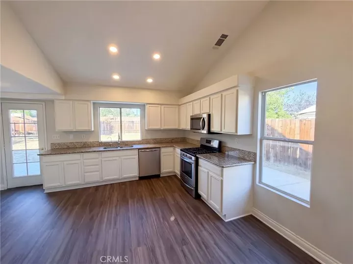 Property Photo:  563 Tell Lane  CA 92544 
