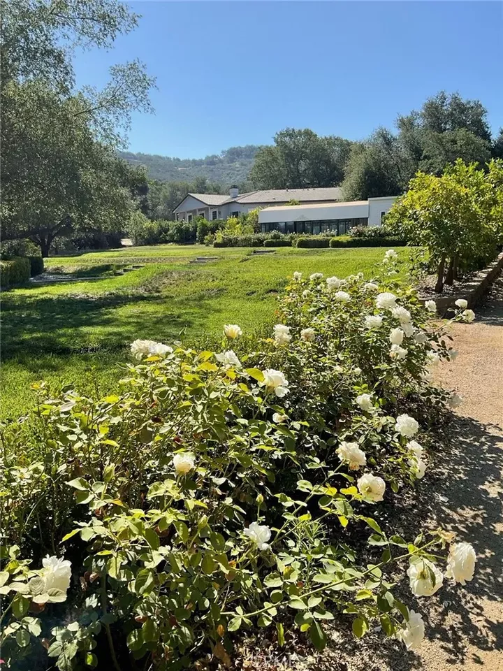 Property Photo:  43810 Anitra  CA 92562 