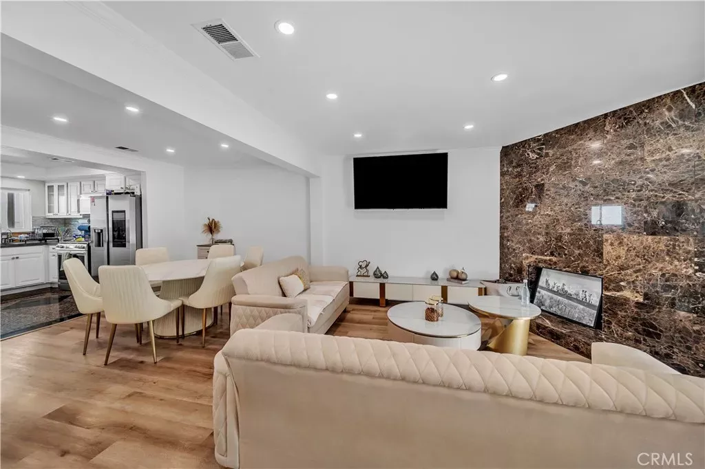 Property Photo:  13412 Burbank  CA 91401 