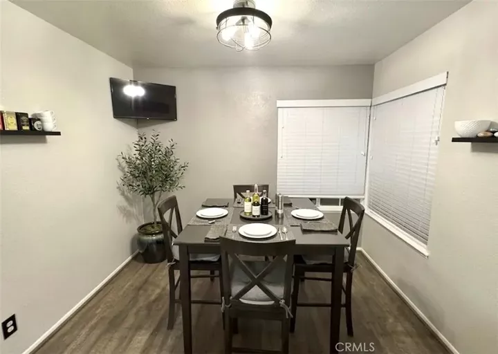 Property Photo:  518 Lassa Way  CA 92571 