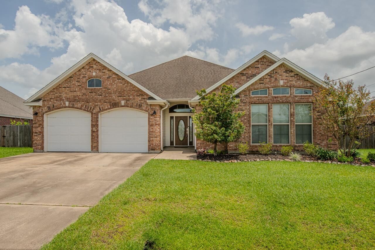 Property Photo:  6120- Westchase Loop  TX 77657 