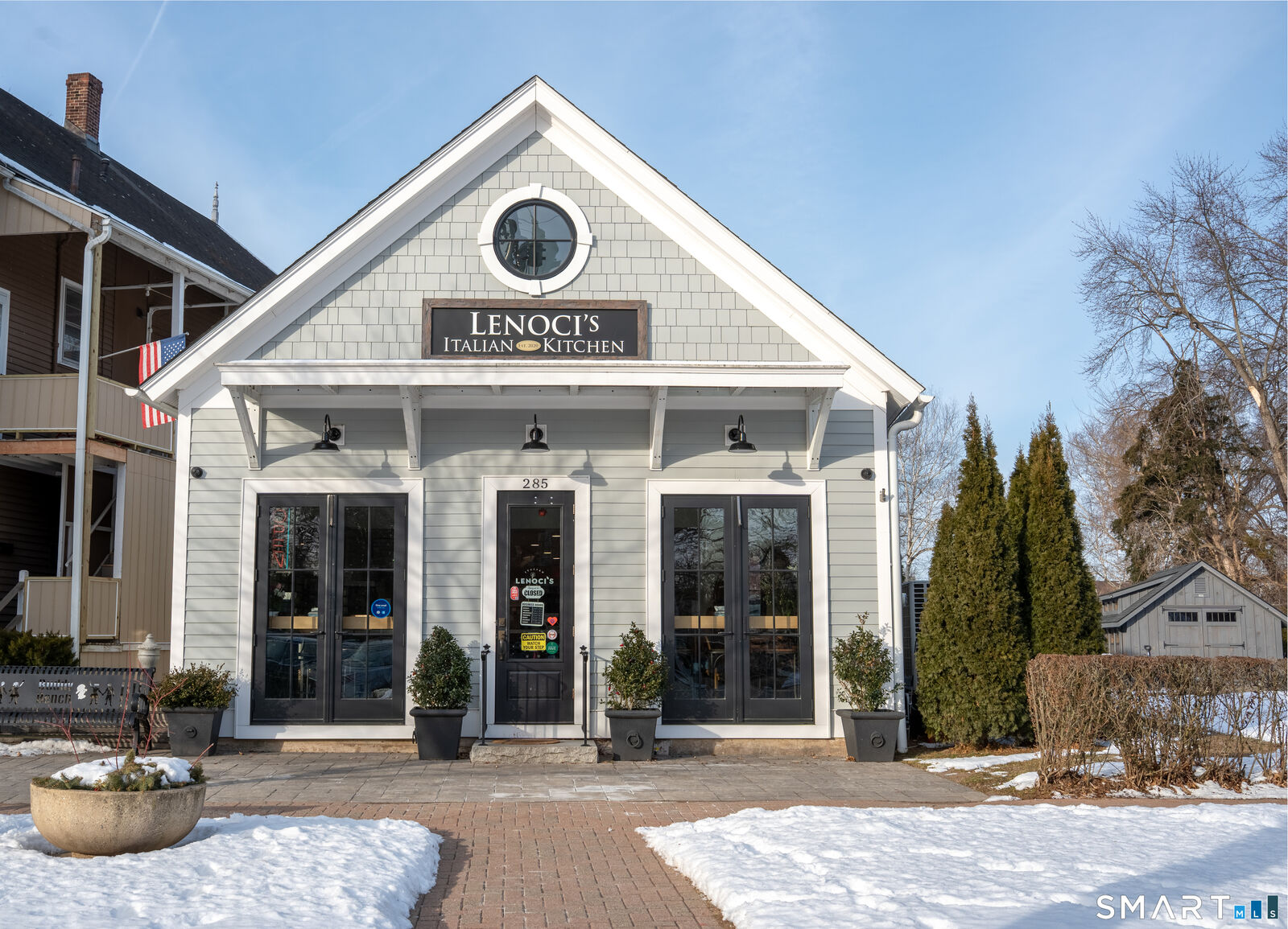 Property Photo:  279 Main Street  CT 06109 
