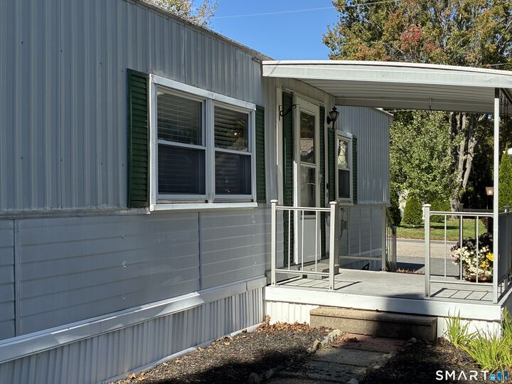 Property Photo: 16 Country Club Trail CT 06419