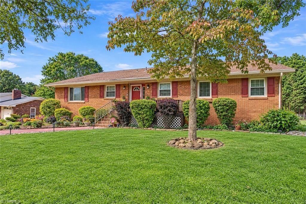 Property Photo:  5172 Nicole Road  NC 27284 
