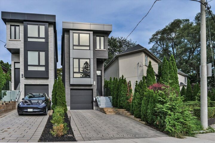 Property Photo:  7A Everett Crescent  ON M4C 4P3 