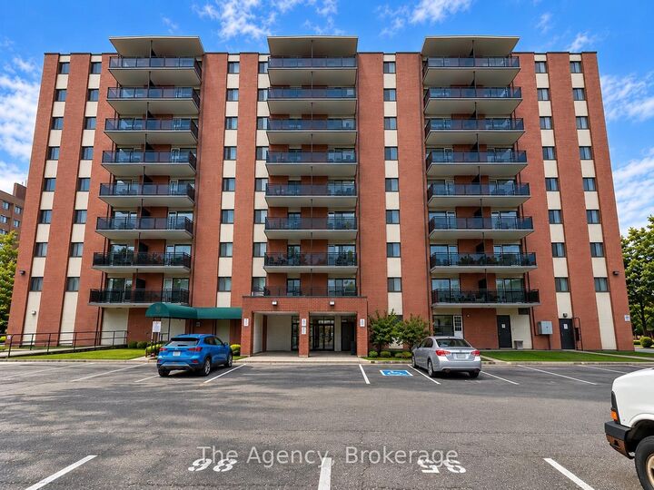Property Photo:  45 Paisley Boulevard W 302  ON L5B 1E4 