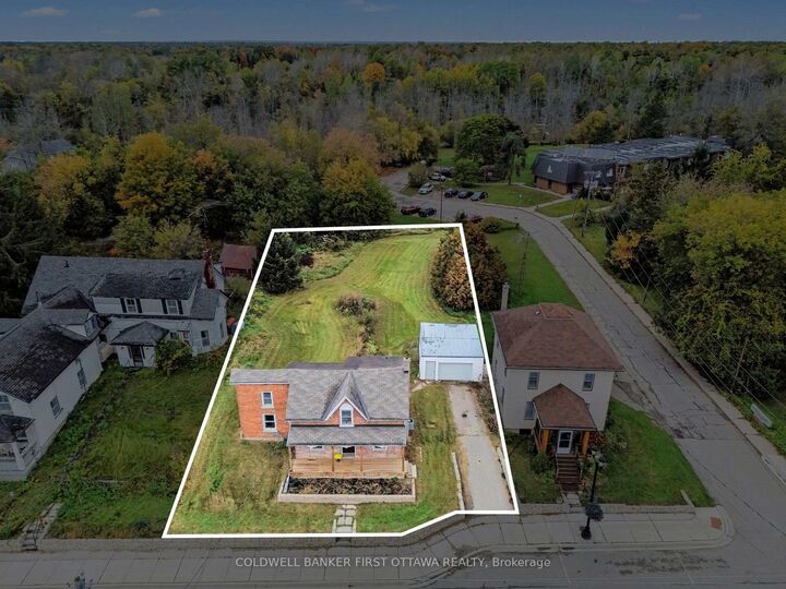 Property Photo:  42 Main Street  ON K0G 1E0 