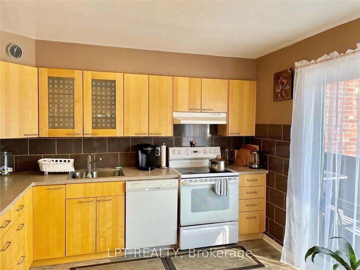 Property Photo:  50 Greenbank Road 15  ON K2H 8R3 