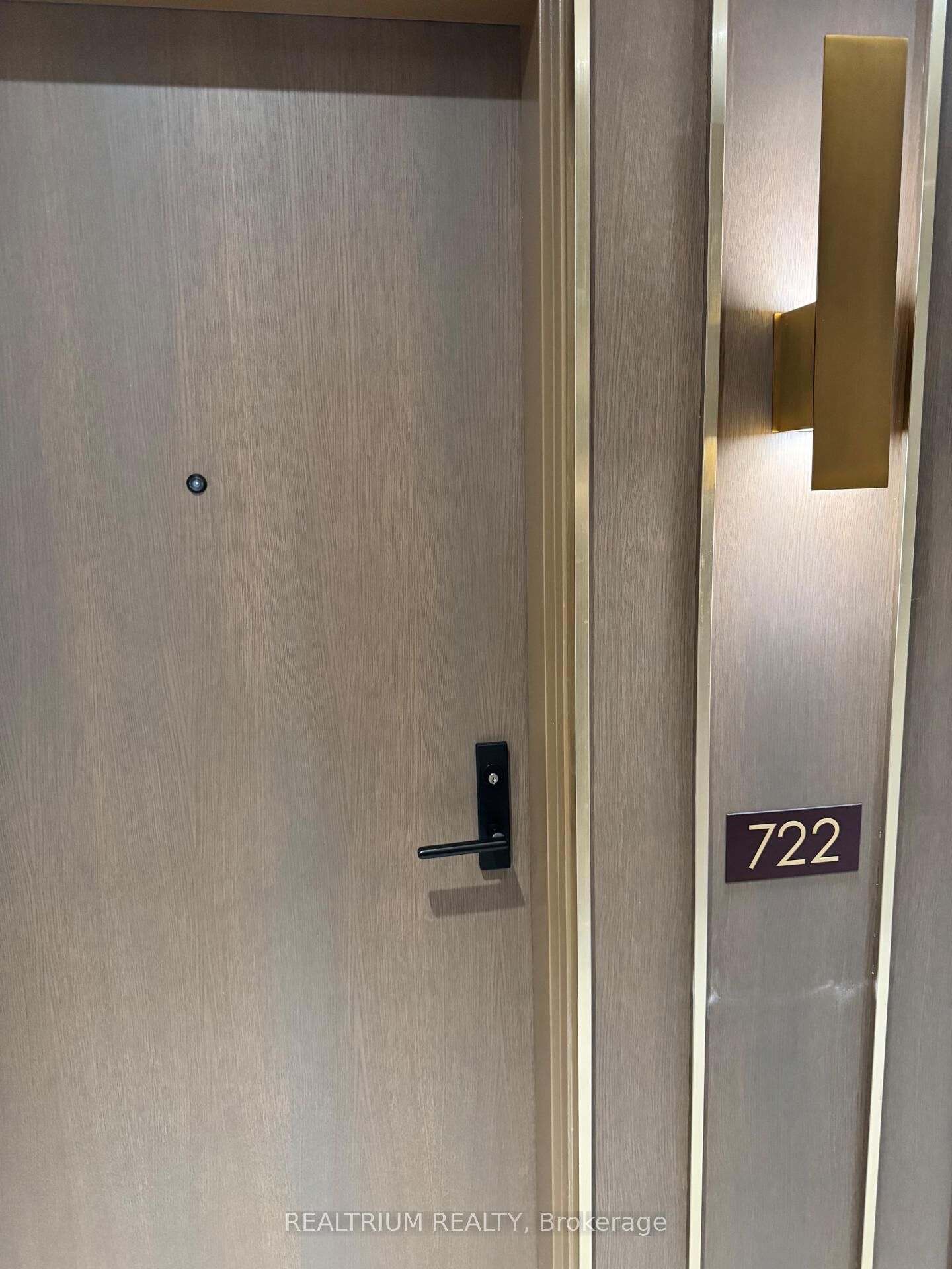 Property Photo:  9700 Ninth Line 722  ON L6B 1A8 