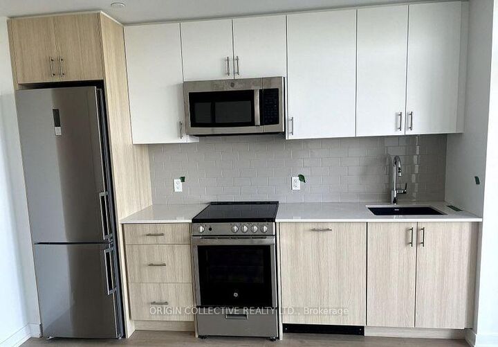 Property Photo:  1195 The Queensway St (Unfurnished) N/A 516  ON M8Z 1R6 