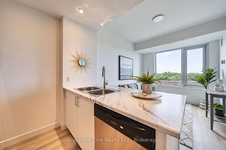 Property Photo:  2382 Kingston Road 603  ON M1N 0C5 