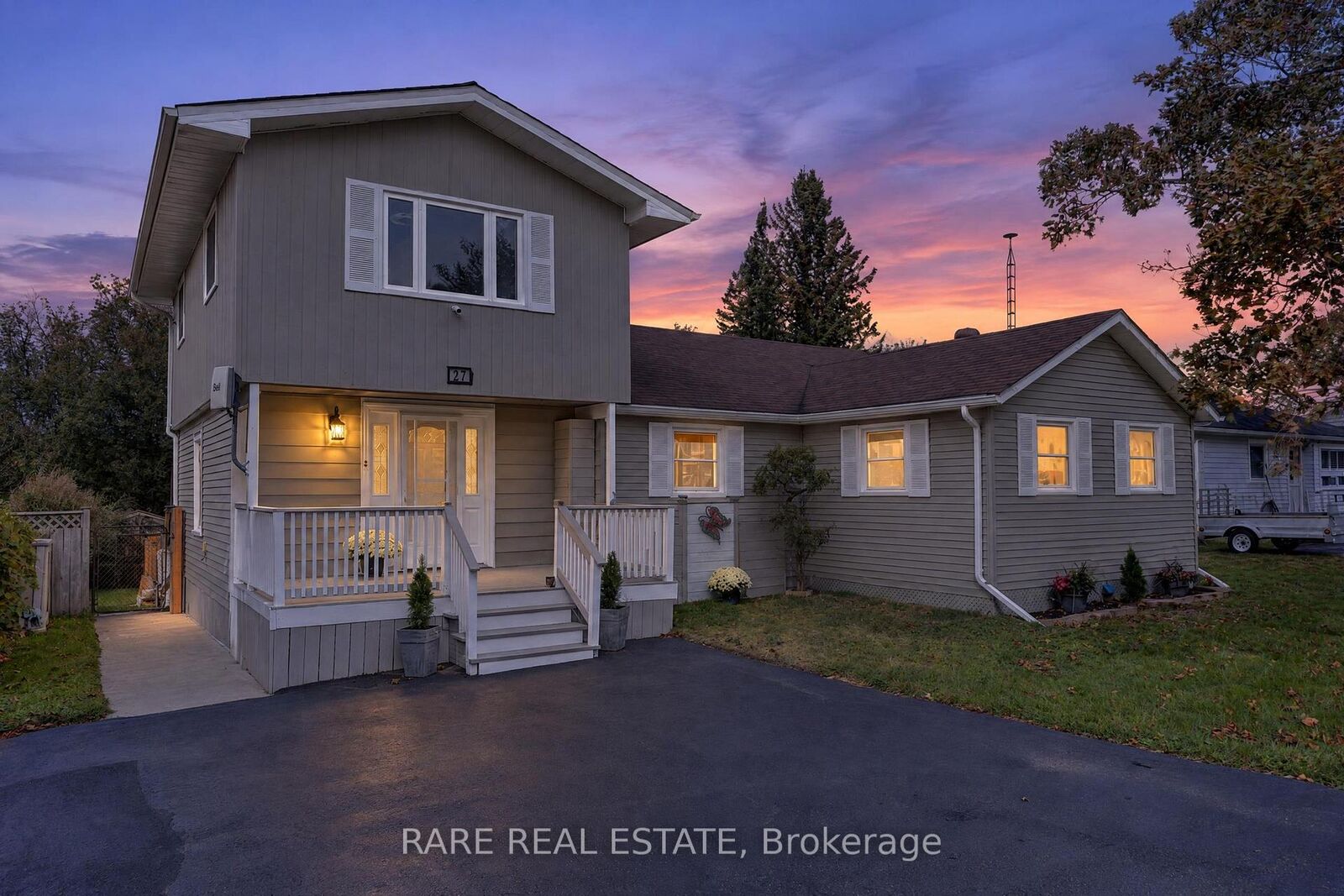 Property Photo:  27 Carleton Boulevard  ON K9A 4J9 