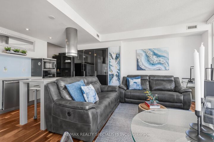 Property Photo:  38 Dan Leckie Way 2908  ON M5V 2V6 