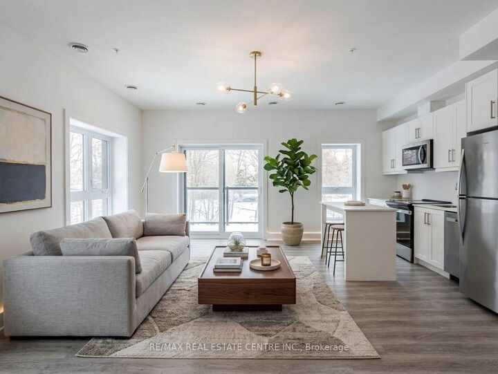 Photo de la propriété:  1000 Lackner Place 312  ON N2A 0L3 