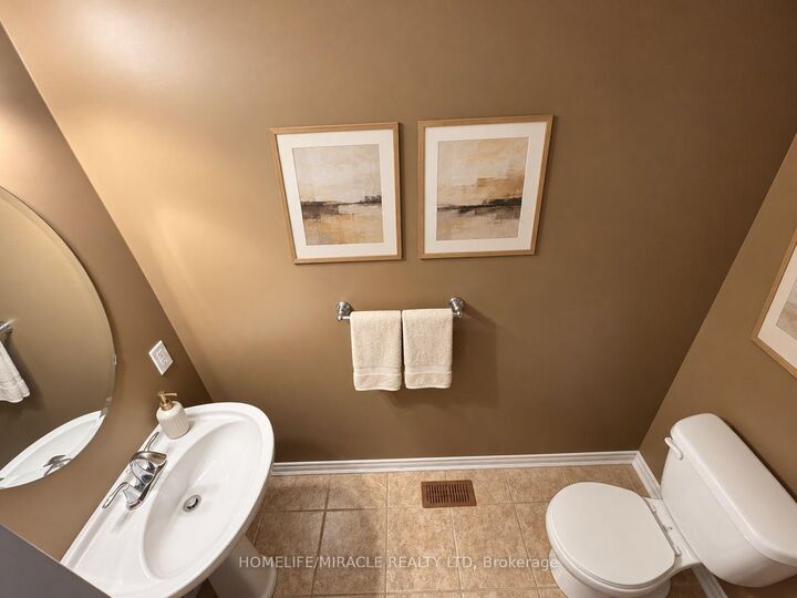 Property Photo:  133 Oakhaven Place  ON L9K 0B6 