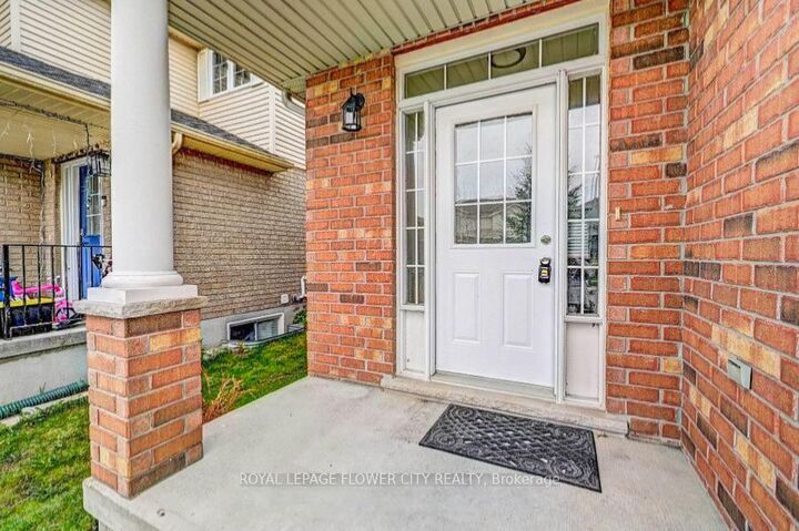 Property Photo:  419 Tealby Crescent  ON N2J 4Y8 