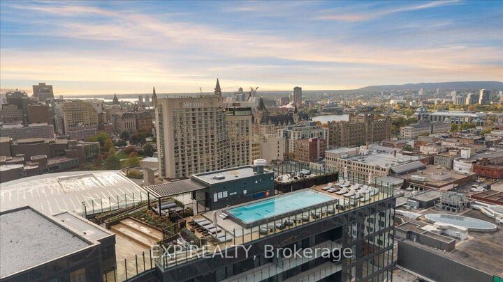 Property Photo:  74 Nicholas Street #2013  ON K1N 0H2 