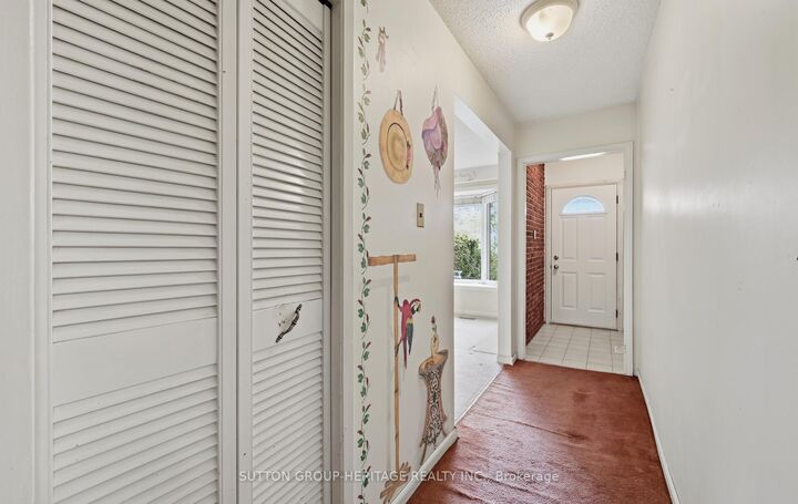 Property Photo:  131 Darlingside Drive  ON M1E 3P4 