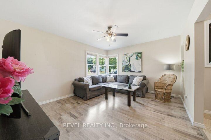 Property Photo:  27 Frank Street  ON N3T 5C8 