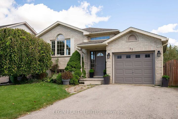 Property Photo:  52 Oldewood Crescent  ON N5R 6B2 