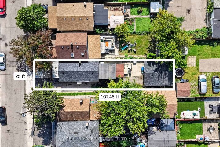 Property Photo:  238 Chambers Avenue  ON M6M 3L5 