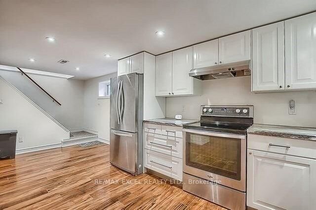 Property Photo: 43 Boothbay Crescent (Lower Level) ON L3Y 1Y6