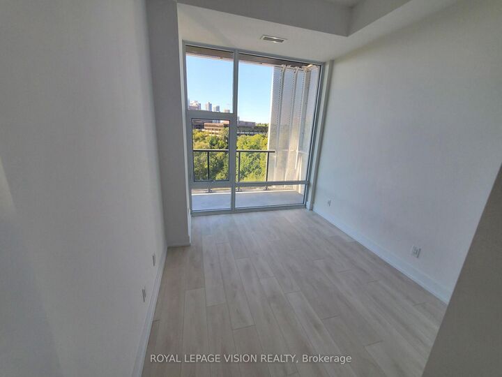 Photo de la propriété:  25 Adra Grado Way 525  ON M2J 0H6 