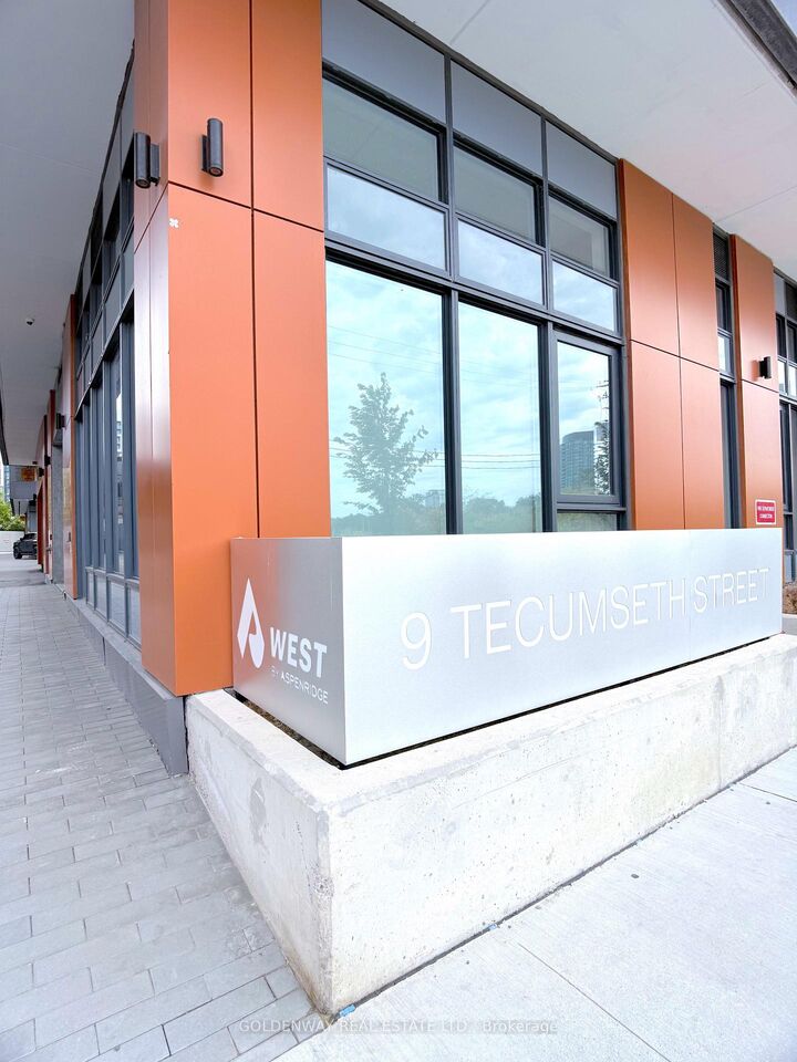 Property Photo:  9 Tecumseth Street 814  ON M5V 0S5 