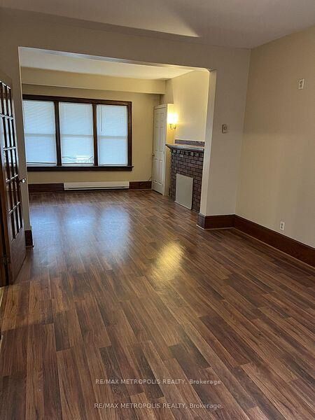 Property Photo: 329 Ritson Road S ON L1H 5J3