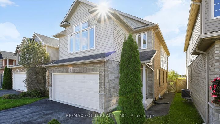 Property Photo:  8596 Milomir Street  ON L2H 0B7 