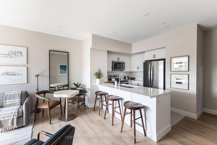 Property Photo: 230 North Centre Road 714 ON N5X 0P9