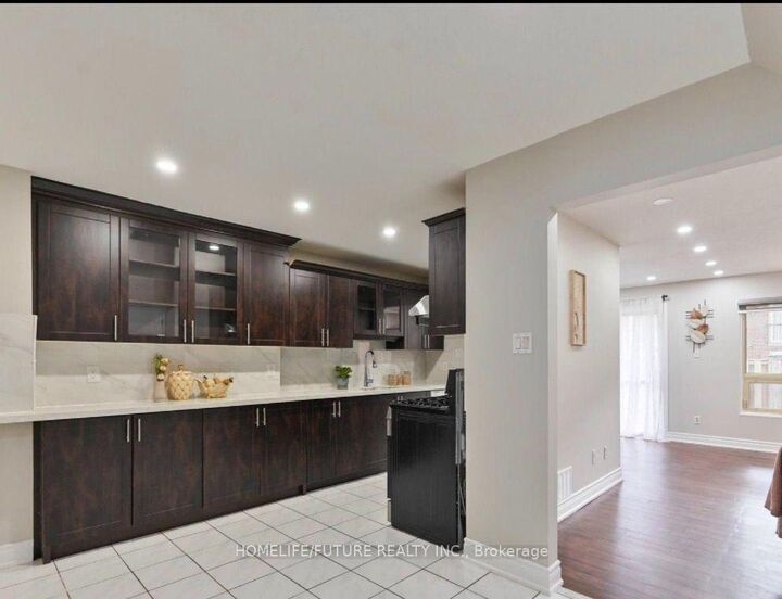Property Photo: 40 Dundalk Drive 44 ON M1P 4S3