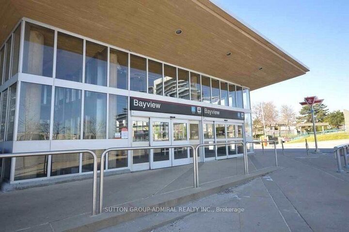 Property Photo: 7 Kenaston Gardens 124 ON M2K 0E9