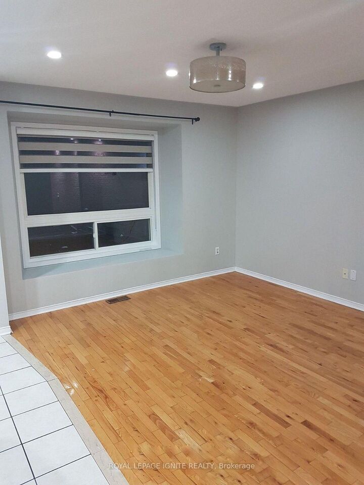 Property Photo:  26 Roxton Crescent  ON L7A 2E7 