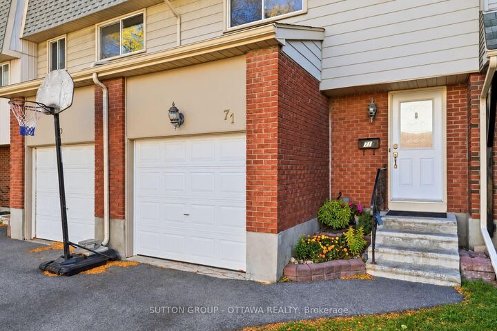 Property Photo:  2415 Southvale Crescent 71  ON K1B 4V1 