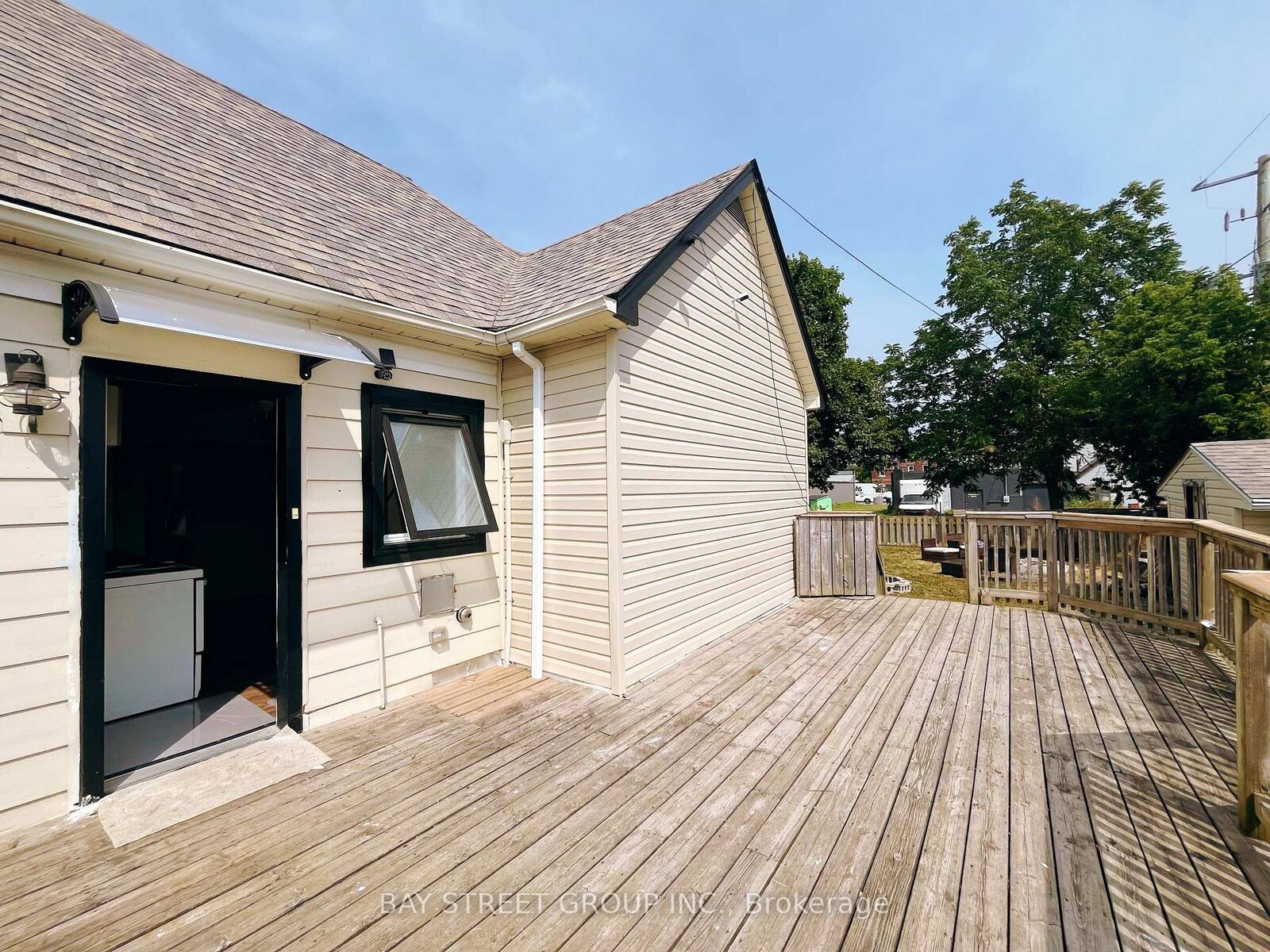 Property Photo:  70 Courtwright Street Rear  ON L2A 2R7 