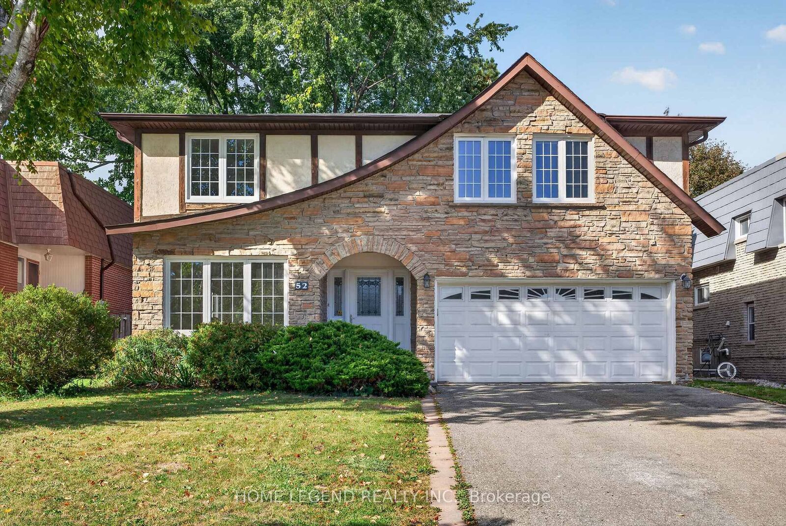 Property Photo: 52 Carlton Road ON L3R 1Z5